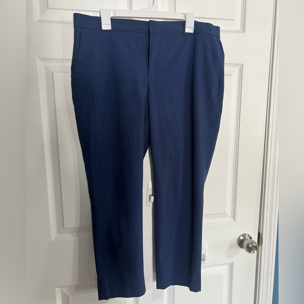 Banana Republic Women’s Deep Blue Plaid Patterned Cropped Dress Pants